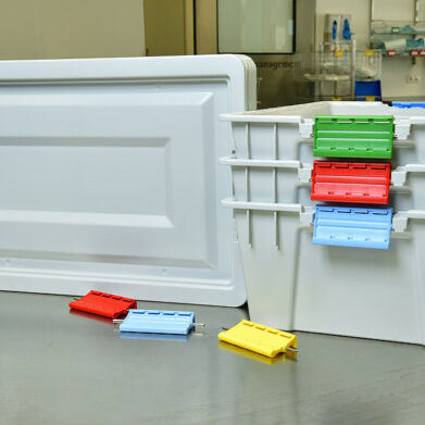 MR Plast transportation basket, lid and handles
